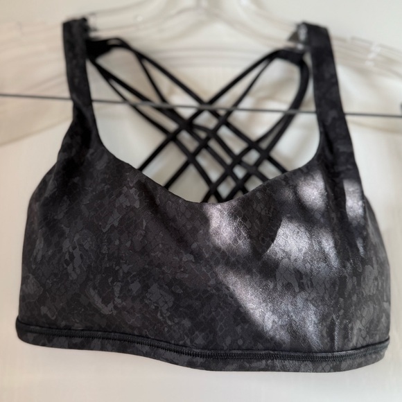 Lululemon Athletica Gray Strappy Sports Bra - Picture 4 of 10